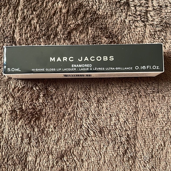 Marc Jacobs Rebel Rebel (308) Enamored Hi-Shine Lip Lacquer - Picture 4 of 5